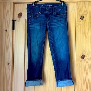 American Eagle Artist Cropped jeans!
